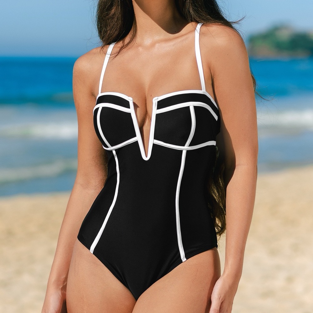 NWT Large Cupshe Escaping Plunging V-Wire Contrast Piping One Piece